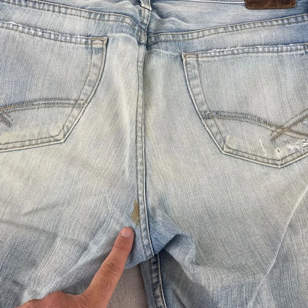 VTG BKE 67Jeans Buckle 36x33 Light Blue Wash Denim‎ Distressed Wide Leg Tyler